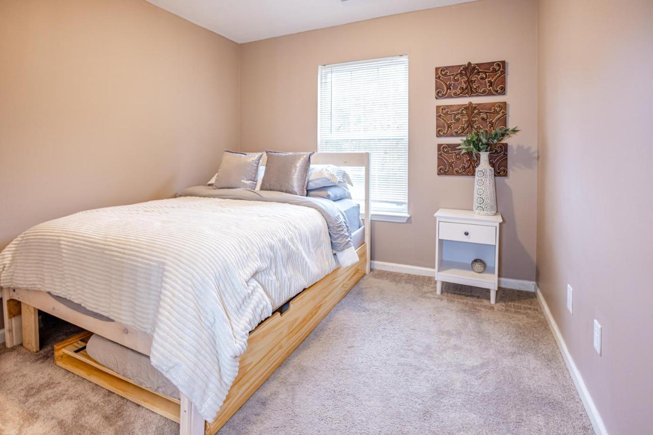 Lux - Downtown Oasis - Pool Table! Free Parking! Vila Lexington Exterior foto